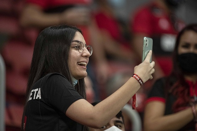 崇拜和支持 崇拜和支持